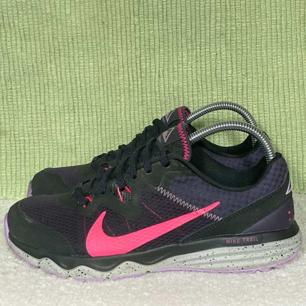 Nike Women's Juniper Trail Black/Pink Running/Hiking Sneaker Shoes Size US 7.5 - Picture 2 of 11